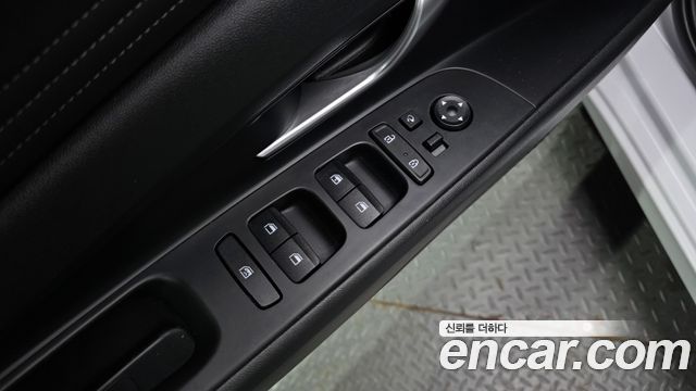 Hyundai AVANTE 2021 — photo 19