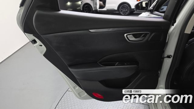 Renault Korea SM6 2016 — photo 15