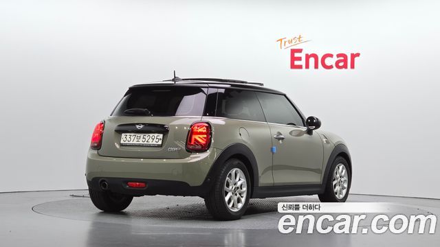 Mini Cooper 2019 — photo 2