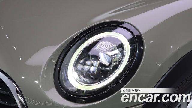 Mini Cooper 2019 — photo 8