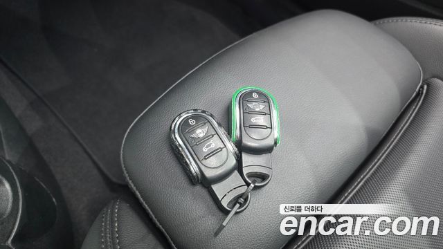 Mini Cooper 2019 — photo 28
