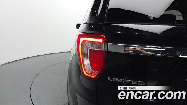 Ford Explorer 2017 — photo 9