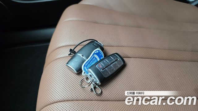 Genesis G80 2022 — photo 29