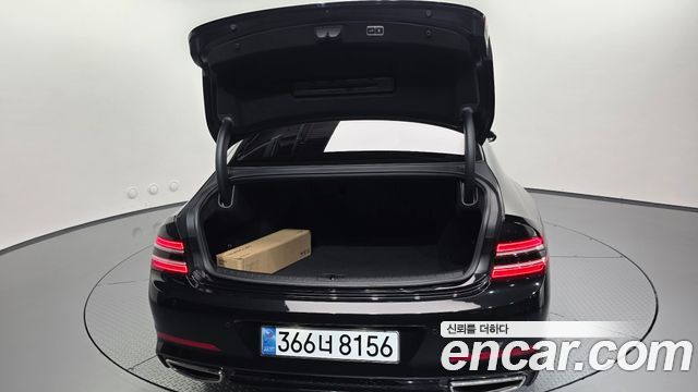Genesis G80 2022 — photo 35
