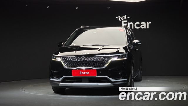Kia Canival 2023 — photo 3