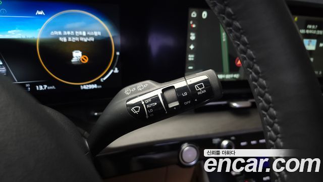 Kia Canival 2023 — photo 23