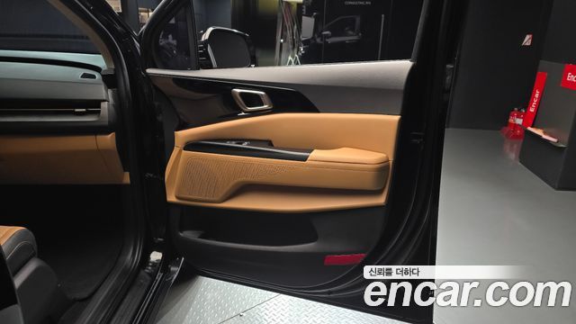 Kia Canival 2023 — photo 14