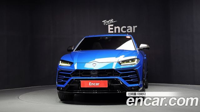 Lamborghini Urus 2021 — photo 3