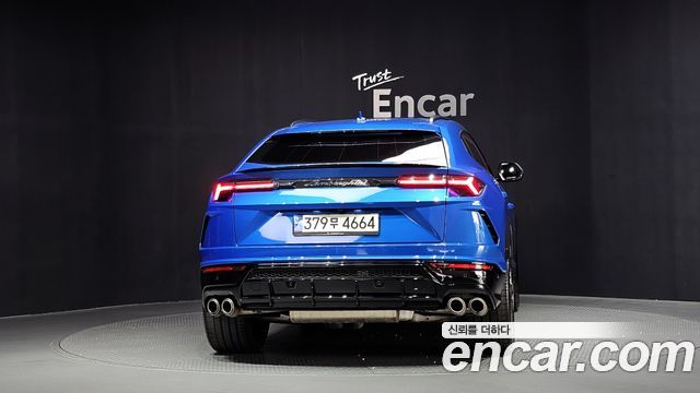 Lamborghini Urus 2021 — photo 4