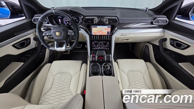 Lamborghini Urus 2021 — photo 7