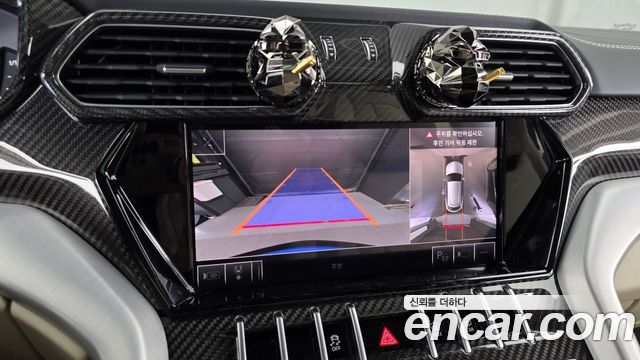 Lamborghini Urus 2021 — photo 15