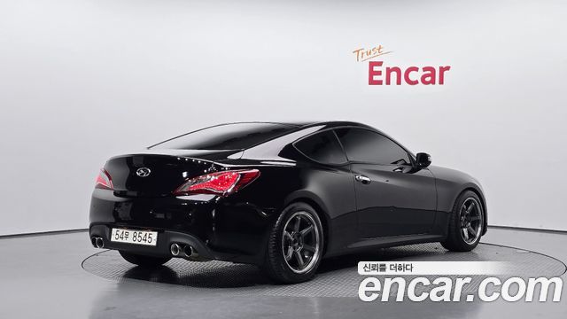 Hyundai Genesis 2012 — photo 2