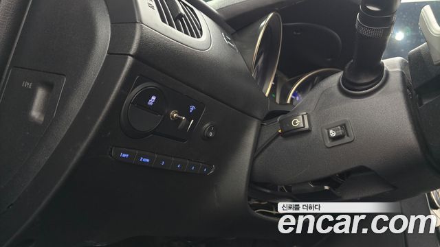 Hyundai Genesis 2012 — photo 16