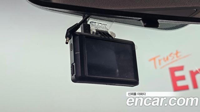 Hyundai AVANTE 2018 — photo 18