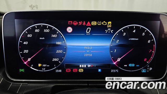 Mercedes-Benz C-Class 2022 — photo 8