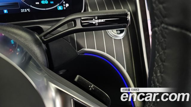 Mercedes-Benz C-Class 2022 — photo 9