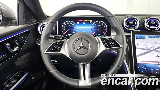 Mercedes-Benz C-Class 2022 — photo 13