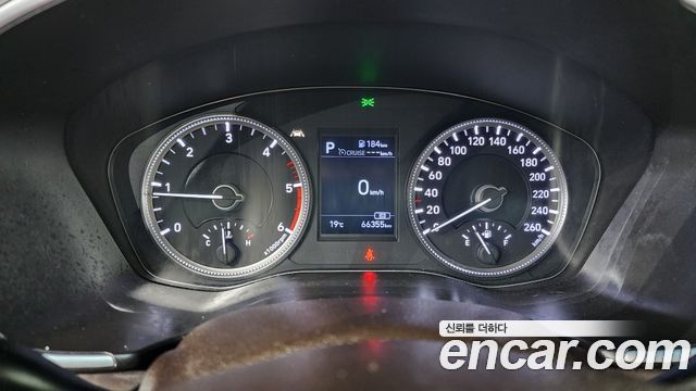 Hyundai Santafe 2019 — photo 11