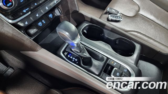 Hyundai Santafe 2019 — photo 12