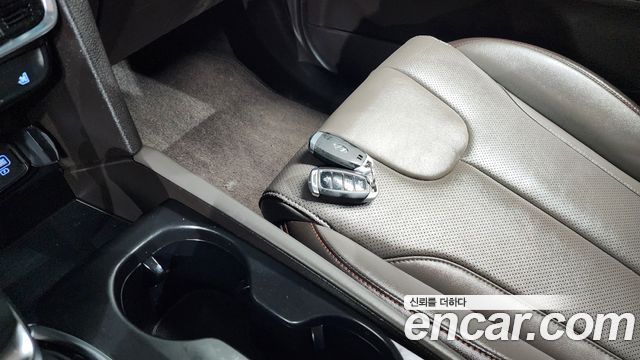 Hyundai Santafe 2019 — photo 22