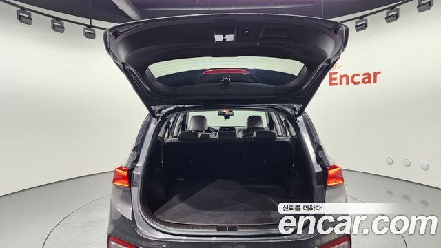 Hyundai Santafe 2019 — photo 24