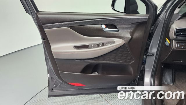 Hyundai Santafe 2019 — photo 14