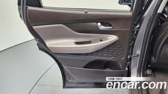 Hyundai Santafe 2019 — photo 15