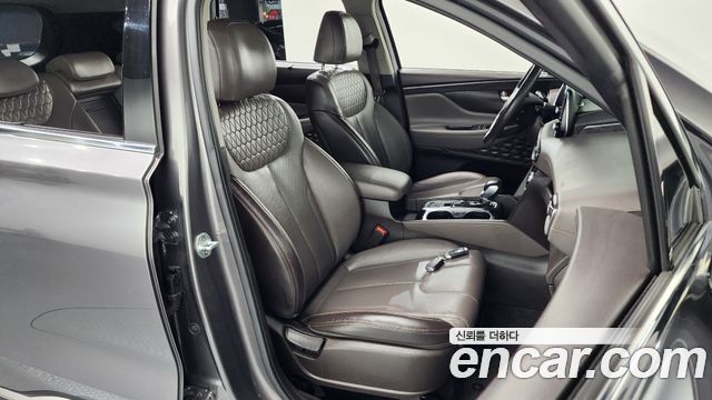 Hyundai Santafe 2019 — photo 16