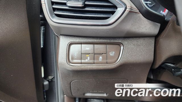 Hyundai Santafe 2019 — photo 27