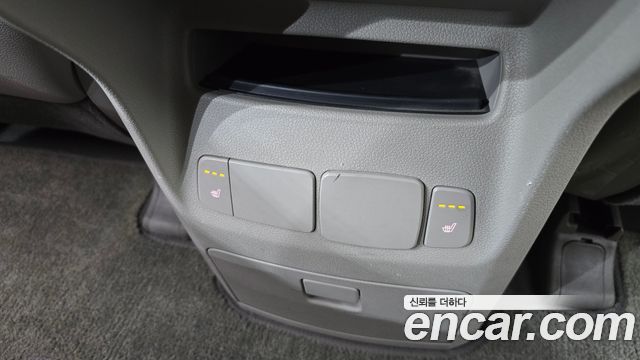 Kia Canival 2016 — photo 20