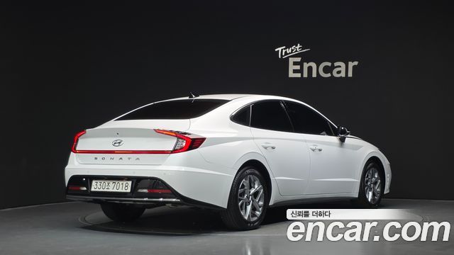 Hyundai Sonata 2023 — photo 2