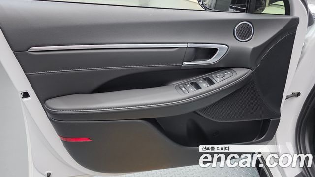 Hyundai Sonata 2023 — photo 14