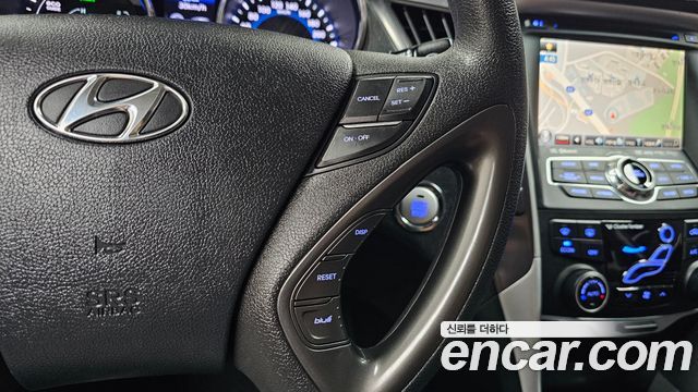 Hyundai Sonata 2012 — photo 22