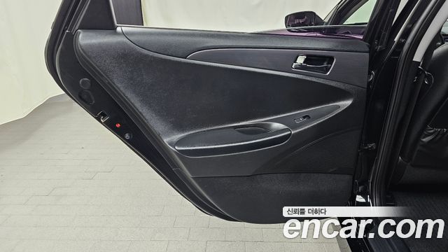 Hyundai Sonata 2012 — photo 15