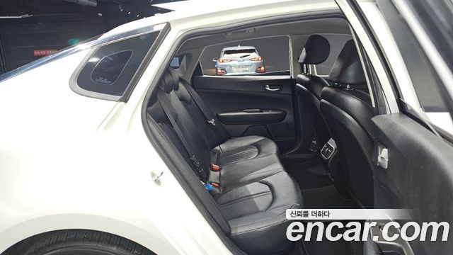 Kia K5 2020 — photo 17