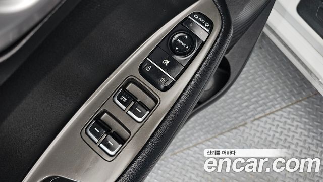 Kia K5 2020 — photo 25
