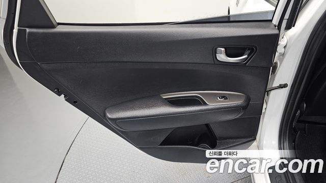 Kia K5 2020 — photo 15