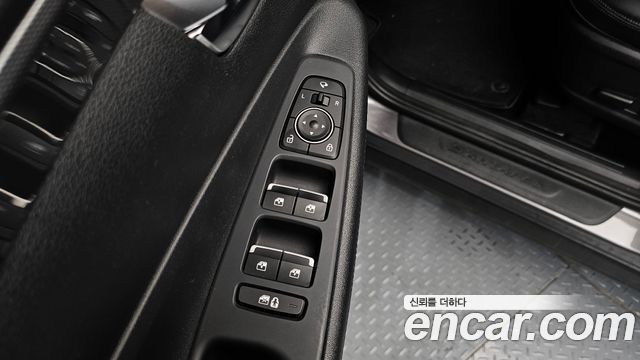 Hyundai Santafe 2021 — photo 17