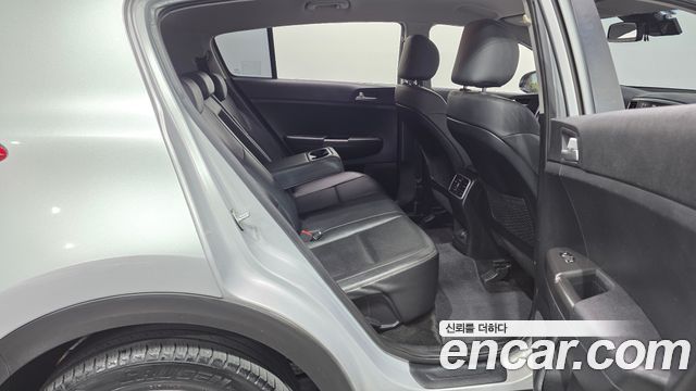 Kia Sportage 2019 — photo 17