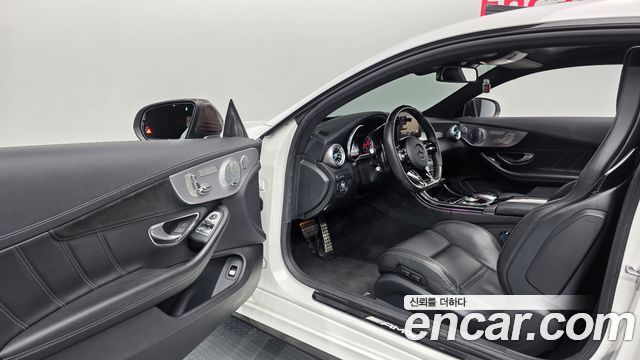 Mercedes-Benz C-Class 2018 — photo 13