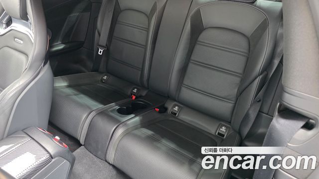 Mercedes-Benz C-Class 2018 — photo 17