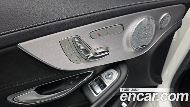 Mercedes-Benz C-Class 2018 — photo 26