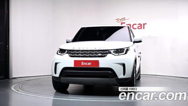 Land Rover Discovery 2019 — photo 3