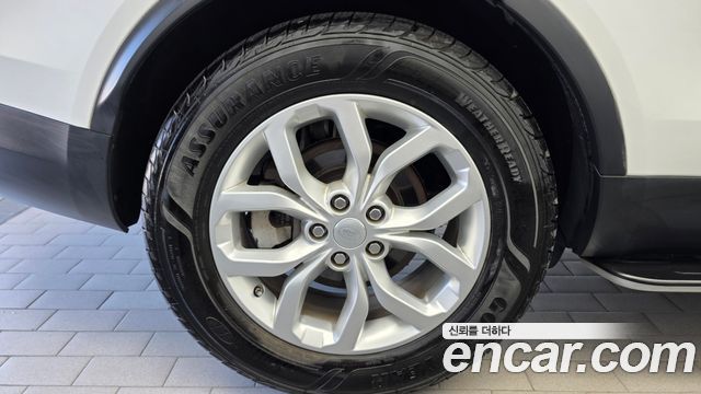 Land Rover Discovery 2019 — photo 5