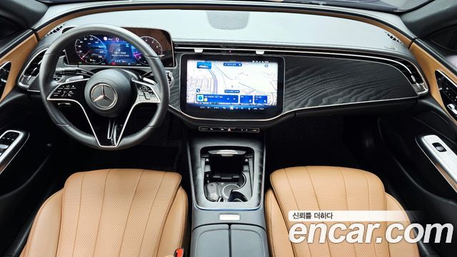 Mercedes-Benz E-Class 2024 — photo 7