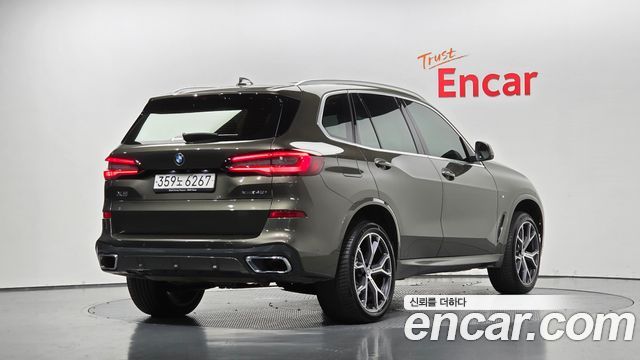 BMW X5 2022 — photo 2