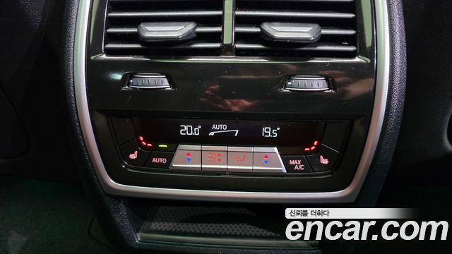BMW X5 2022 — photo 28