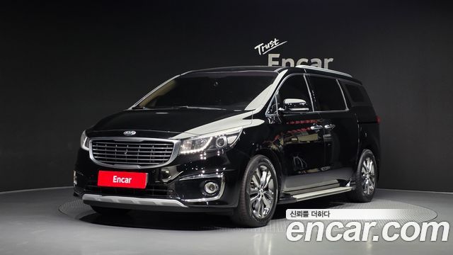 Kia Canival 2016 — photo 1