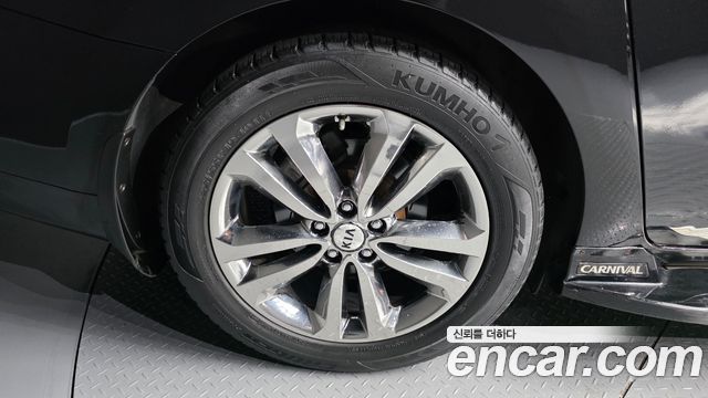 Kia Canival 2016 — photo 5