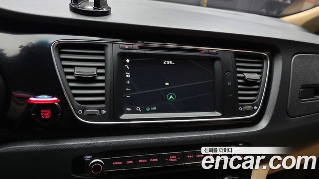 Kia Canival 2016 — photo 20